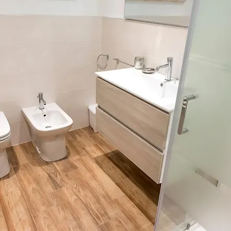 N255 - Numana, Trilocale Con Aria Condizionata